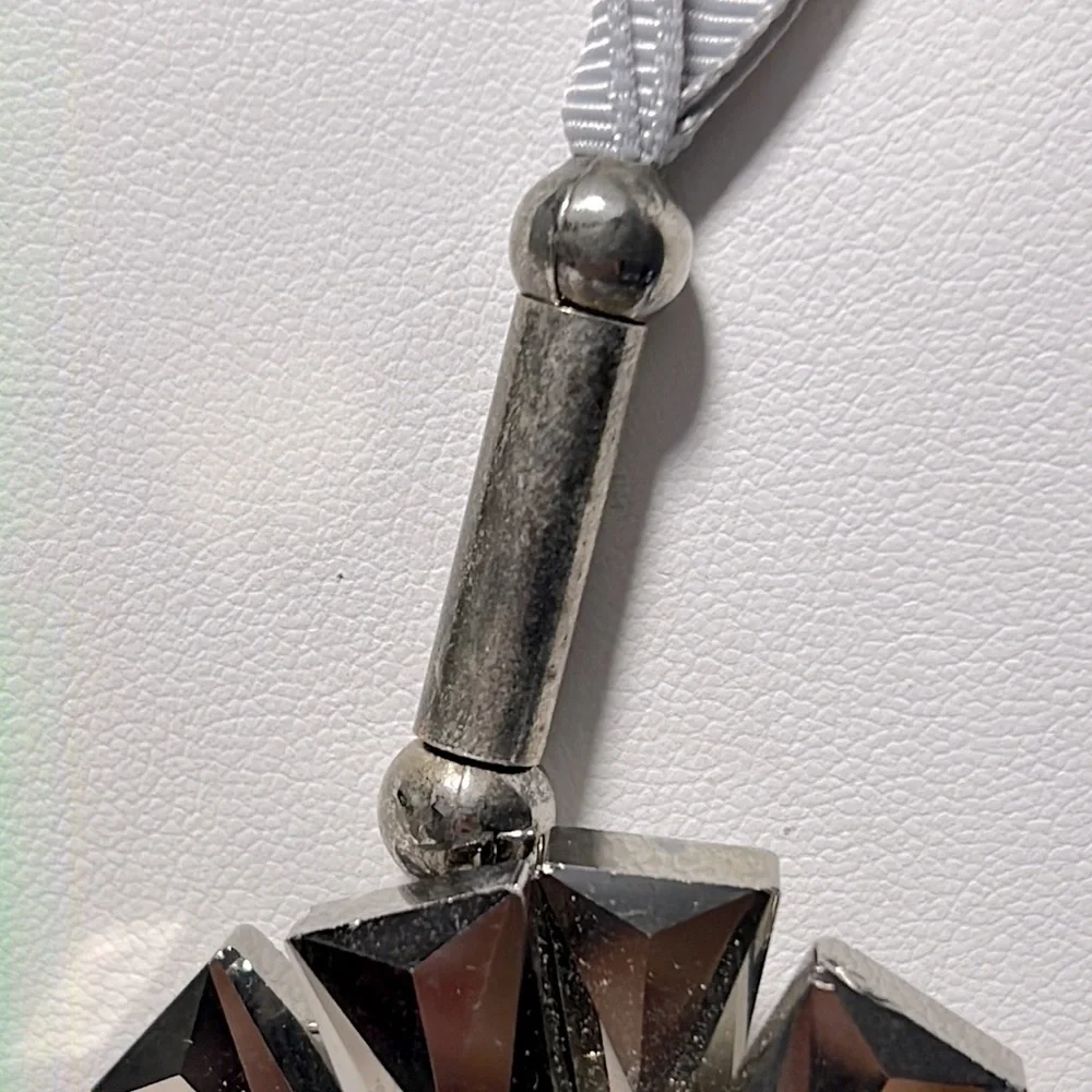 Starburst Statement Necklace - Picture 5 of 12